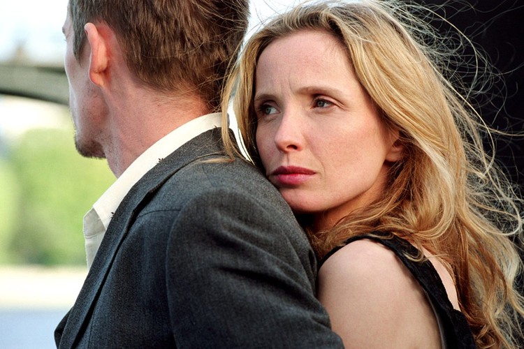 Julie Delpy i Ethan Hawke w filmie 'Przed zachodem słońca'
