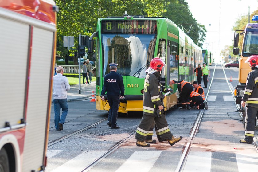 Wóz strażacki zderzył się z tramwajem