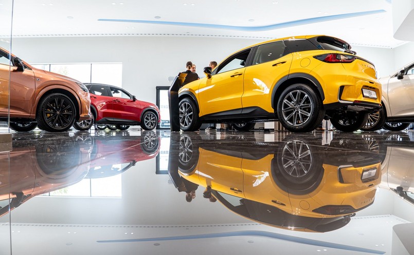 Jeśli ktoś zastanawia się nad kupnem nowego auta, to powinien zrealizować swój cel przed końcem 2024 roku