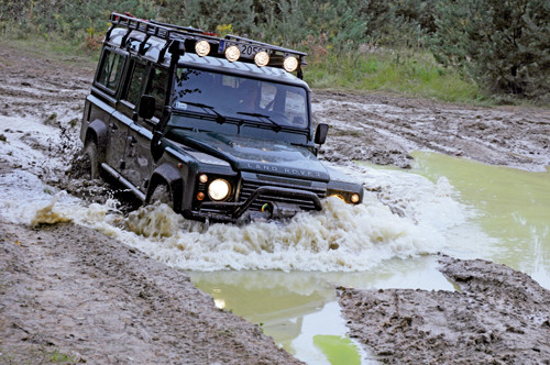 Land Rover Defender - Zaczynamy zbrojenie