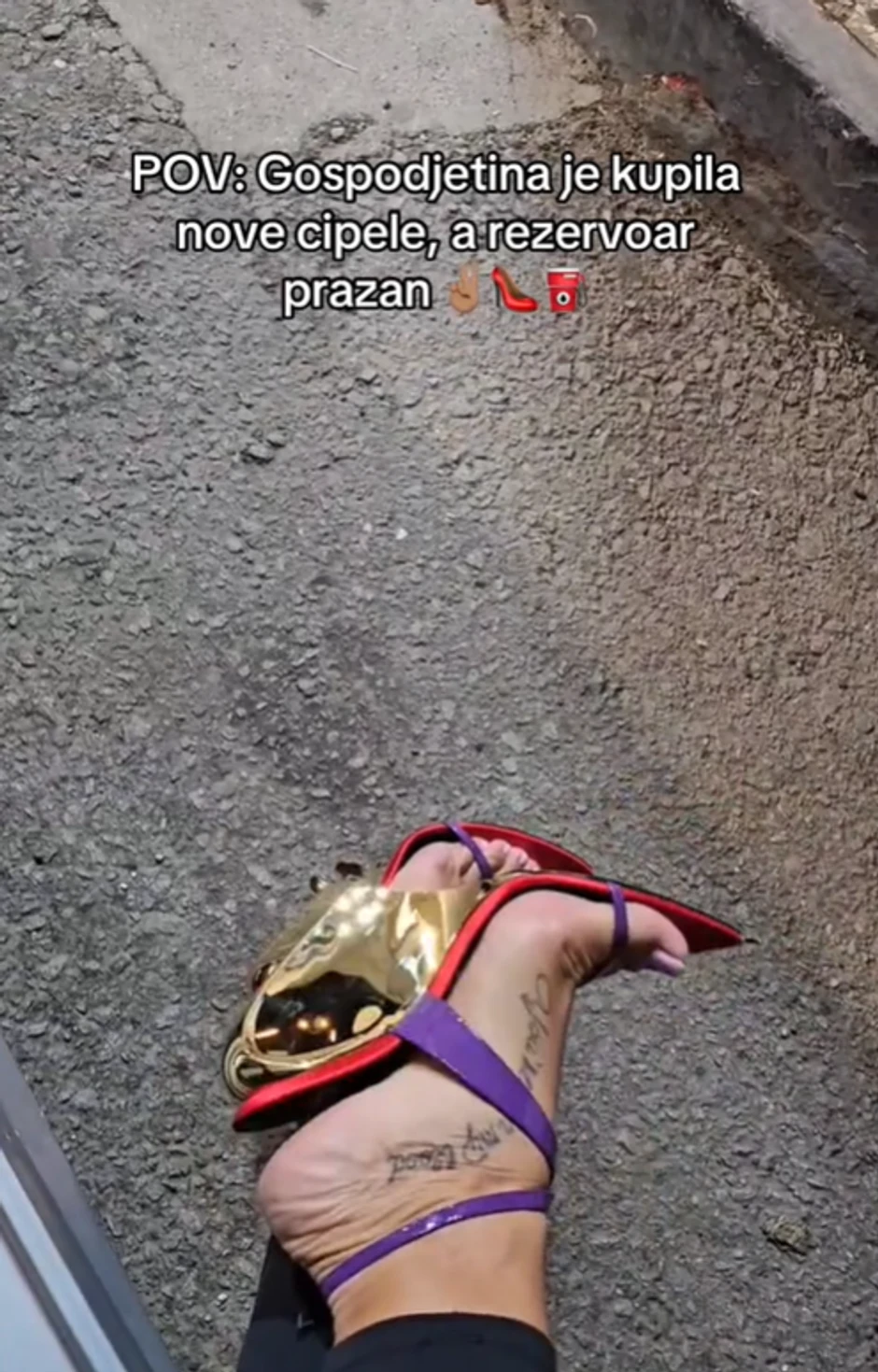 Sandra Afrika ostala bez goriva