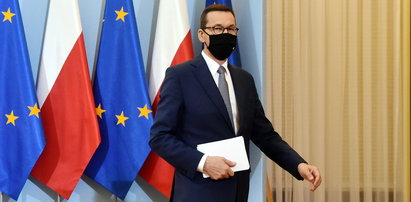 Morawiecki i Gliński byli na kwarantannie. Wiemy, jak się czują