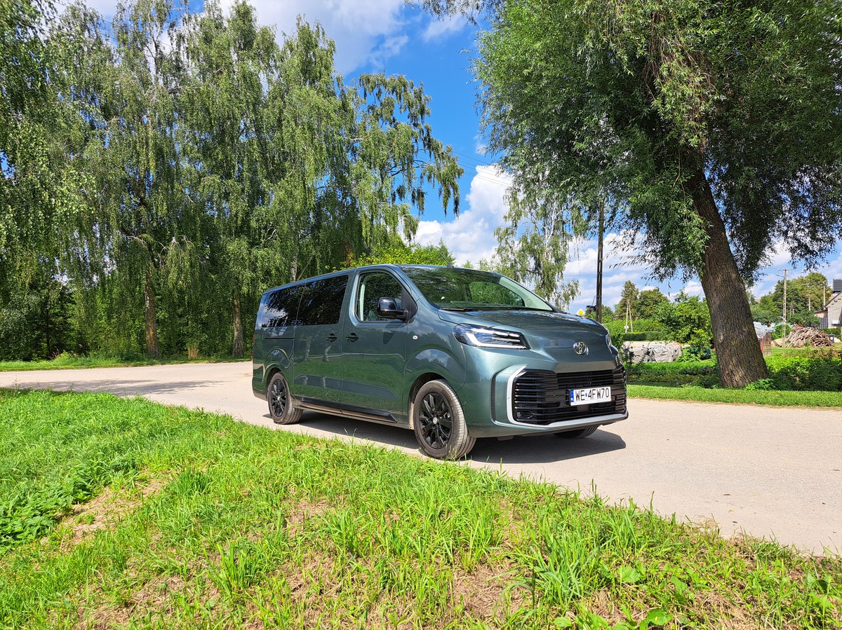 Toyota Proace Verso VIP – przestrzeń i komfort na długie podróże
