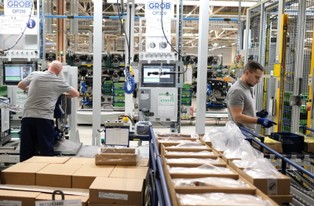 Miliardowa inwestycja w Tychach. Fabryka Opla będzie mogła produkować prawie pół miliona silników rocznie