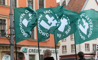 Prokuratura: Prowadzimy postępowanie ws. wykreślenia ONR z rejestru stowarzyszeń