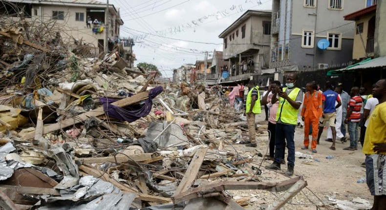 Zero casualty as 3-storey building collapses in Surulere Lagos.