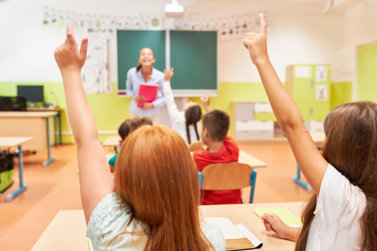 Nowe regulacje płacowe dla pedagogów pod lupą. Kiepura: mogą działać na niekorzyść nauczycieli
