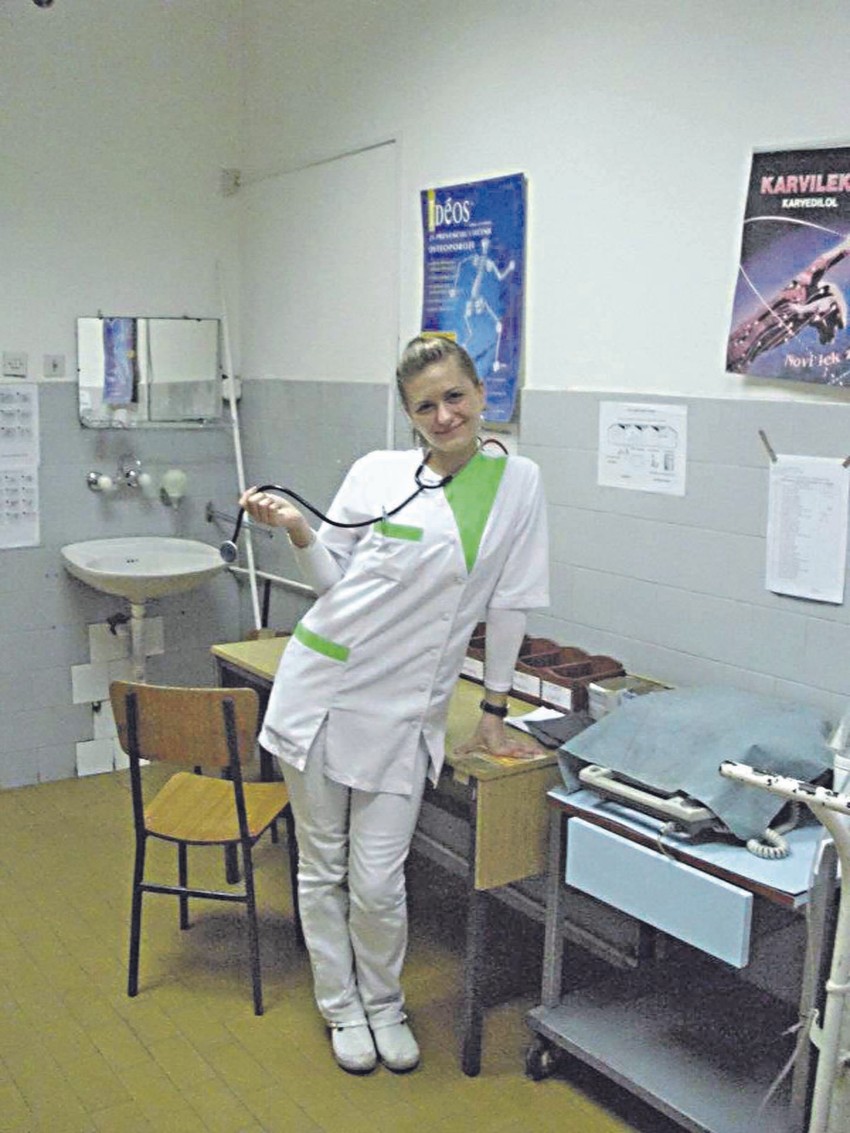 Utrčala obučena u vodu:Anđela Stojčev