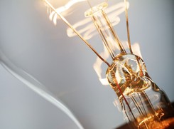 Minister energii podpisał rozporządzenie do ustawy o cenach prądu. Co się zmieni?