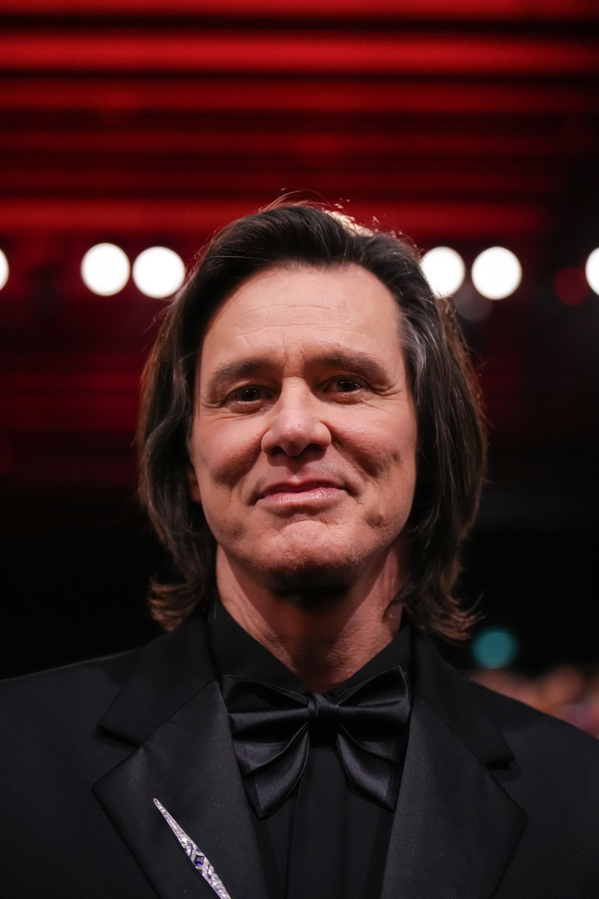 Kanadsko-americký herec a komik Jim Carrey.