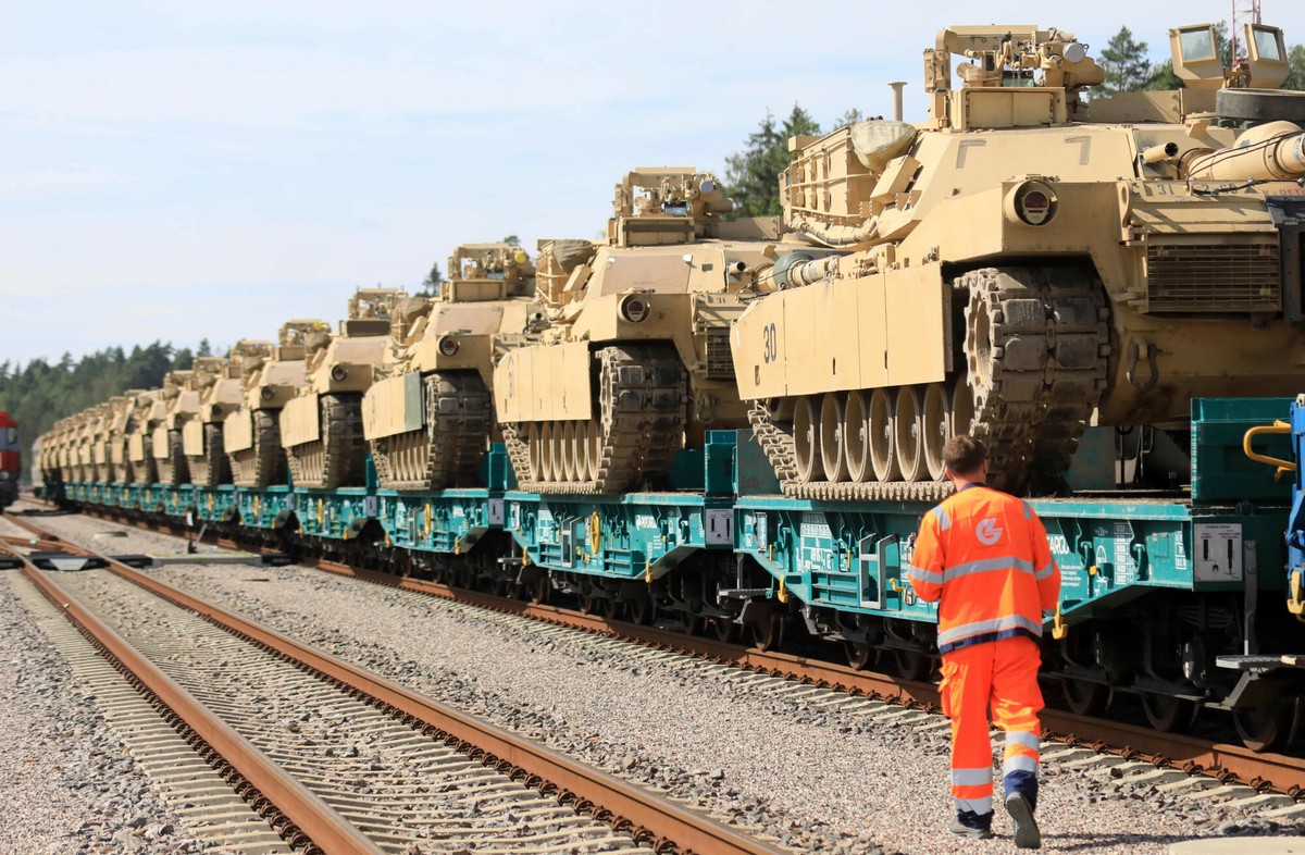 Tak wydatki na zbrojenia wpłyną na gospodarkę strefy euro. Bank centralny to policzył