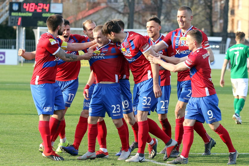 Pilka nozna. Fortuna I liga. Rakow Czestochowa - Warta Poznan. 14.04.2019