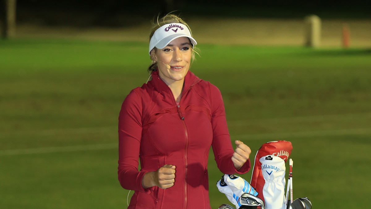 Paige Spiranac jest uważana za najbardziej seksowną golfistkę świata. Jednak oprócz urody ma też spore umiejętności, którymi zawstydziłaby niejednego mężczyznę. Na swoim profilu na Instagramie sportsmenka pochwaliła się ostatnio niesamowitym trikiem golfowym.