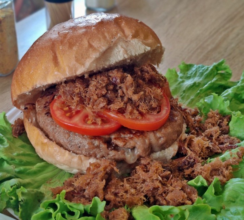 Pljeskavica sa spržom