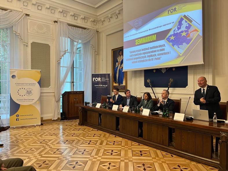 Prowadzący seminarium na UW.