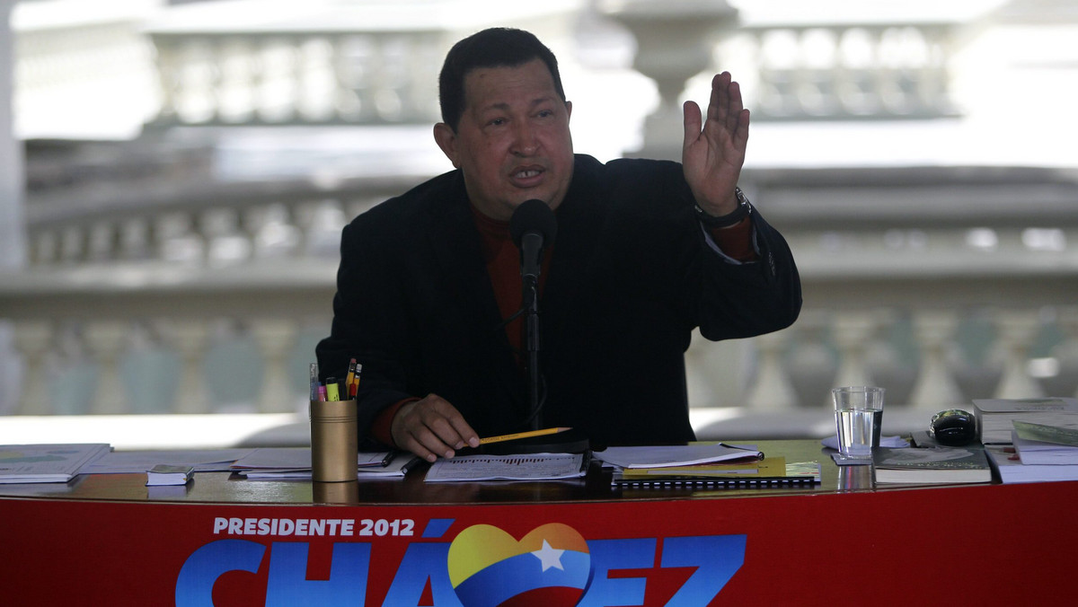 Prezydent Wenezueli - Hugo Chavez jest przekonany, że w październikowych wyborach prezydenckich uzyska co najmniej 70 proc. głosów i zmiażdży swojego kontrkandydata - podaje dzisiaj największy, krajowy serwis internetowy AVN.