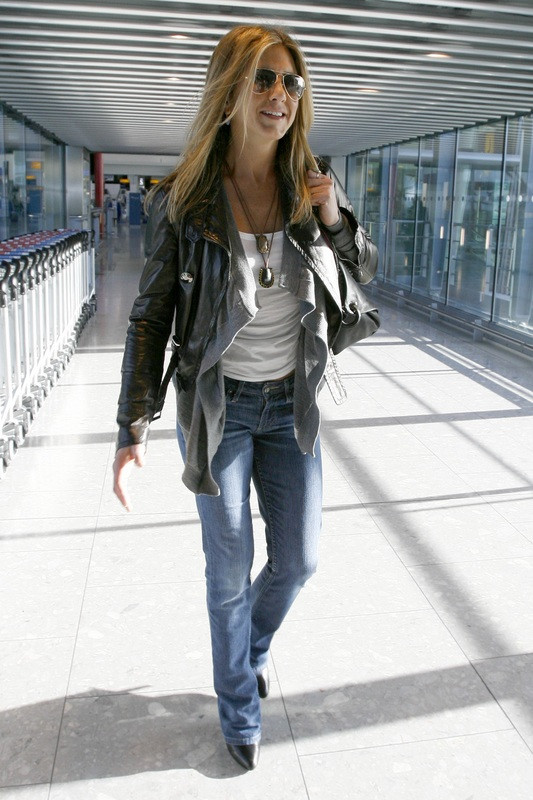 Jennifer Aniston na lotnisku Heathrow w Londynie