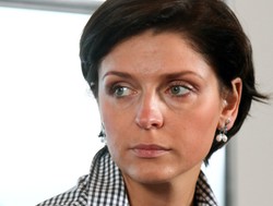 "Indiańska twarz", czyli makijażowa wpadka ministry Muchy