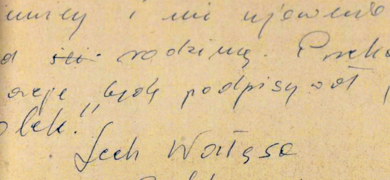 Grafolog podważa w TVP Info autentyczność podpisu Lecha Wałęsy. Strona znika, potem wraca