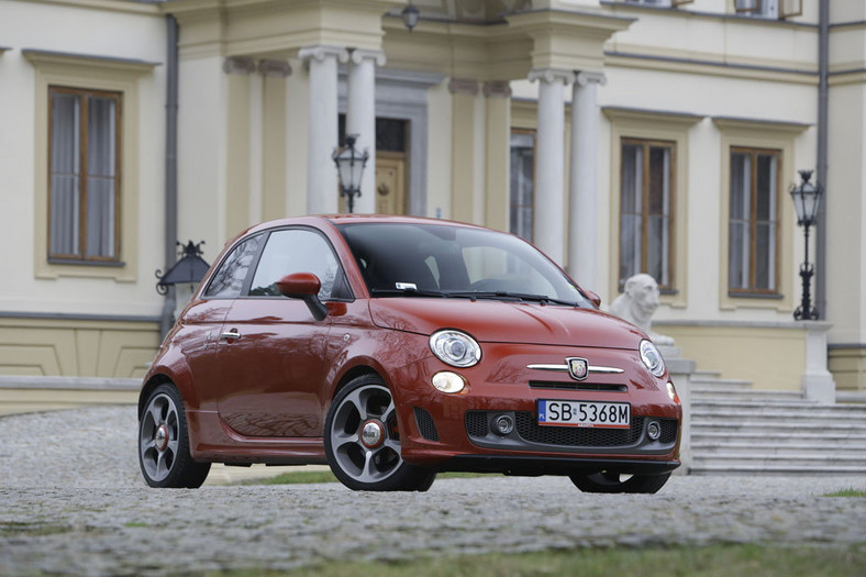 Abarth 595 Turismo - Kochaj albo rzuć