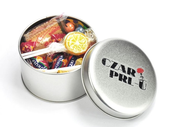 Zamiast pudełka czekoladek - pudełko stylowych PRL-owskich łakoci