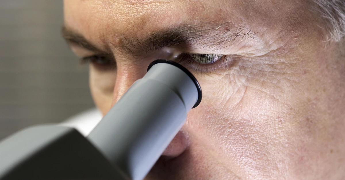 "Trzęsienie ziemi" na chipie. Naukowcy stworzyli laser fononowy, który może zrewolucjonizować smartfony