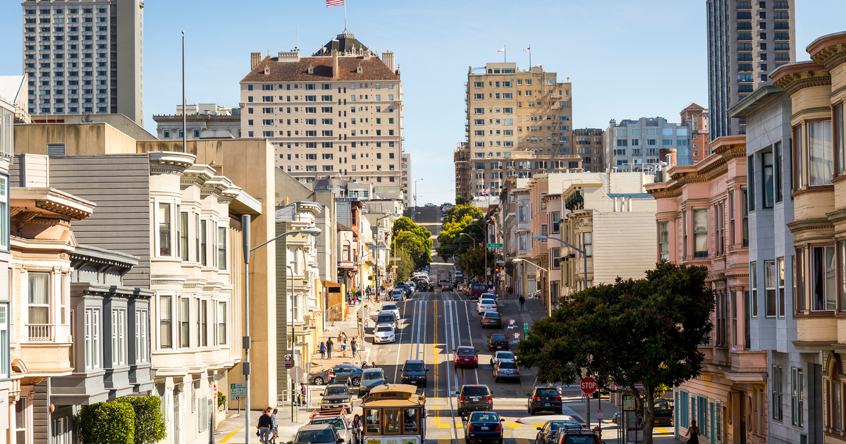 A millennial earns a 48,000 salary in San Francisco — here's how she lives comfortably in a