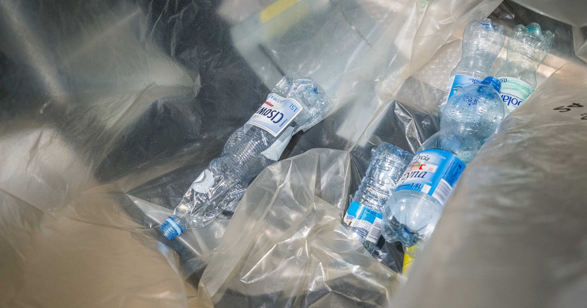 Naukowcy zbadali plastik. Ostrzegają przed nowym zagrożeniem