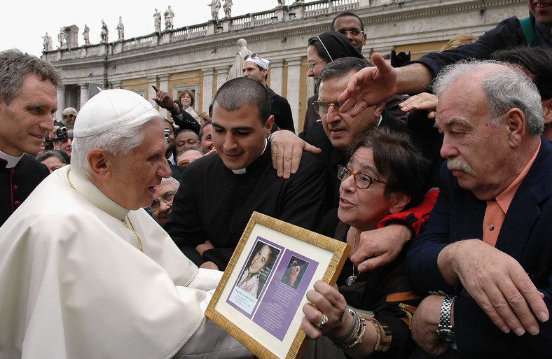 Rodzice Terri Schiavo w Watykanie, podczas spotkania z Benedyktem XVI
