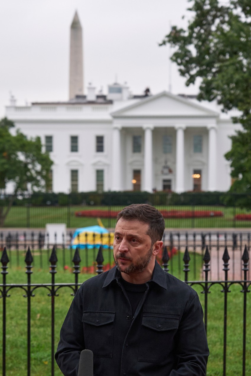 Volodimir Zelenski ispred Bele kuće nakon sastanka sa Donaldom Trampom