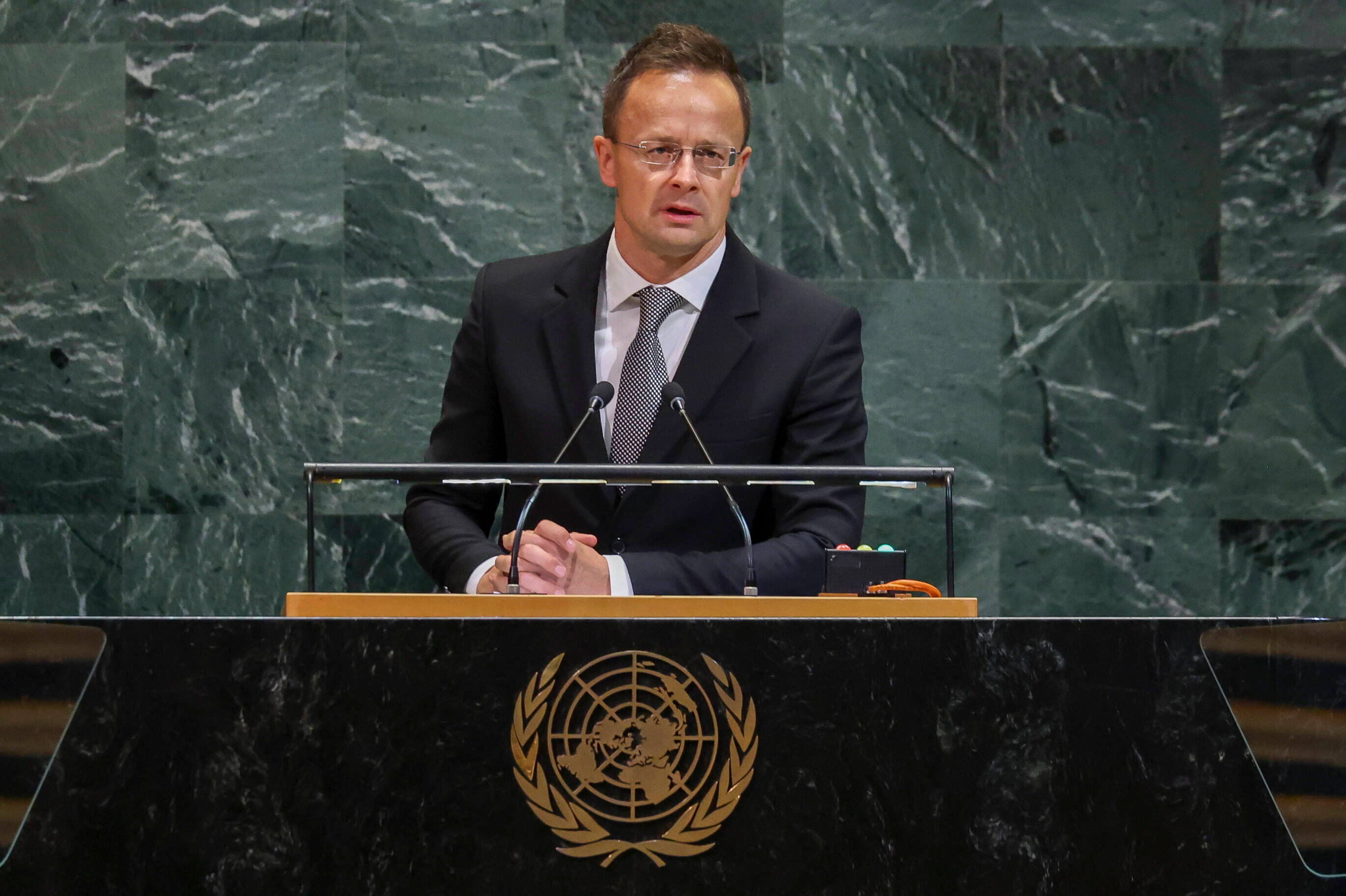 Szijjarto oskarża Zachód o hipokryzję ws. rosyjskiej ropy