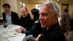 ujawniono nowe dokumenty ws. skandalu epsteina. teraz część zniknęła,