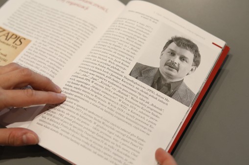 Podręcznik prof. Roszkowskiego. Historia i teraźniejszość