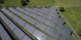 Magazyny energii bliżej domów? Rząd planuje złagodzenie przepisów przeciwpożarowych