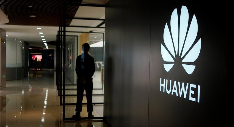 A Huawei company logo is seen at a shopping mall in Shanghai, China June 3, 2019. Picture taken June 3, 2019. REUTERS/Aly Song