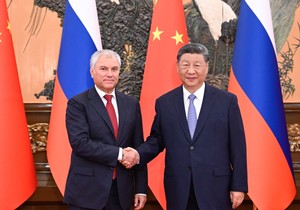 Vjačeslav Volodin i Si Đinping