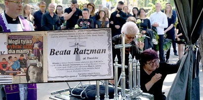 Pogrzeb zamordowanej w Szwecji Polki. To, co zrobiła nad grobem mama Beaty Ratzman łamie serce