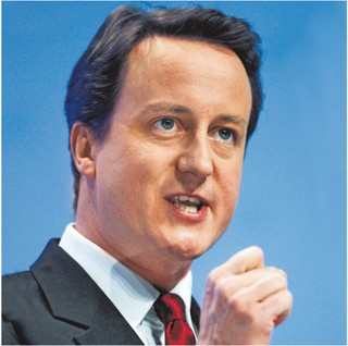 Cameron zabiera zasiłki, a Brytyjczycy go popierają