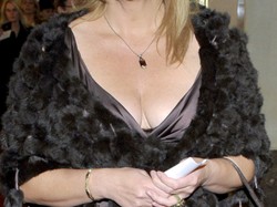 Bujny, ale nieznany: Małgorzata Walewska upublicznia swój biust