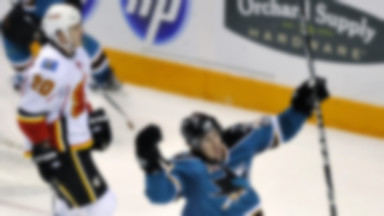 NHL: Logan Couture pozostanie Rekinem na dwa lata