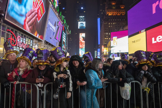 Oczekiwanie na Nowy Rok na Times Square