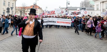 Banki stracą bat na klientów