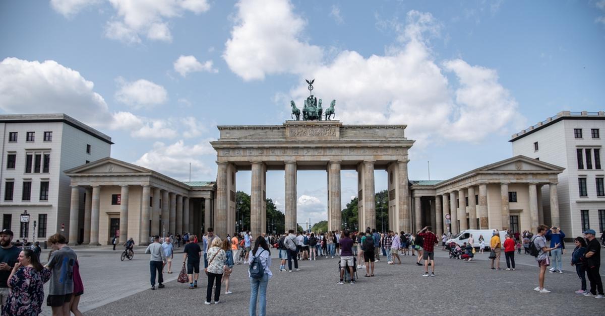 German defence  Minister Doesn&#39;t Mince His Words: Trump Made Concessions to Russia Before Talks Began