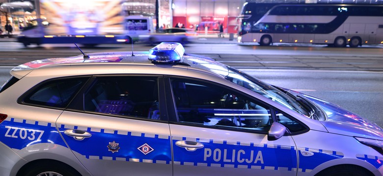 Tragedia koło Konina. Matka i jej dwie córki utopiły się w szambie