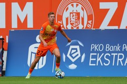 Bomba Kłudki skruszyła mur Ruchu. VAR "zabrał" Zagłębiu dwa gole [WIDEO]