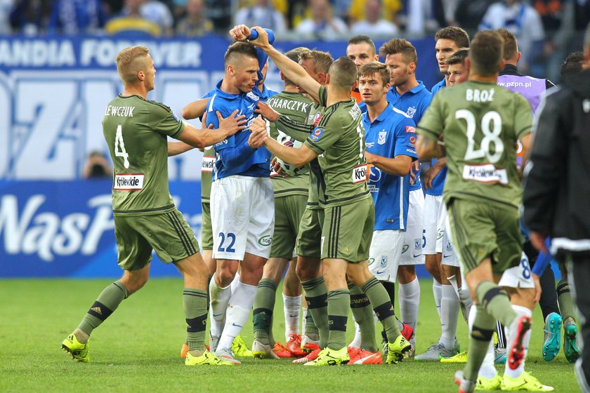 Ironia losu. Piłkarz Lecha będzie operowany na stadionie Legii