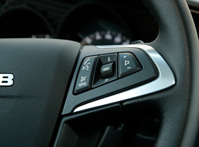 Oto najnowszy Saab 9-5 chwycił kierowców za serce. Tak, tak Polacy zamiast niemieckich gablot wybierają najnowszą limuzynę szwedzkiej marki. Wirus turbo z dnia na dzień atakuje nowe organizmy!