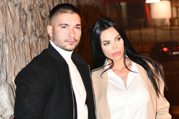 DANAS IMAJU VELIKI POVOD ZA SLAVLJE! Mirko Šijan ljubi Bojanu, a ona se topi u njegovom zagrljaju: Romantična objava oduševila