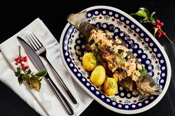 Czym zastąpić tradycyjnego karpia? Szef kuchni poleca ten przepis na pstrąga