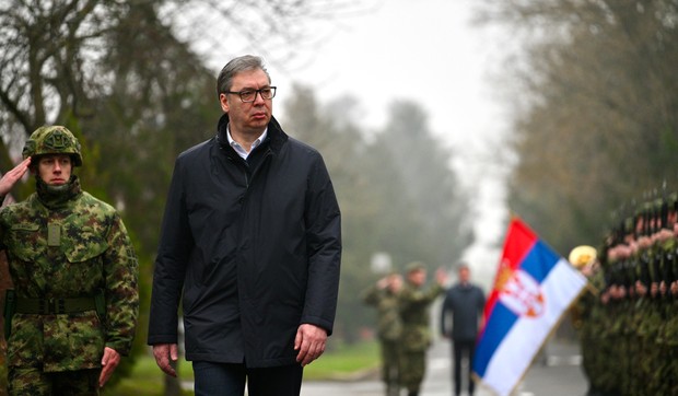 Vučić u obilasku kasarnu "Mija Stanimirović u Nišu